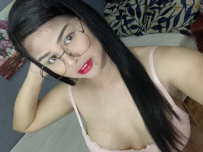 AttractiveMistressNatural Selena 💕图片 8