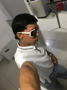 I LOVE THE BLACK AND WHITE COLOR IN MY CLOTHES od JeifMoon_  snímek