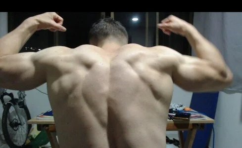 Rocky_Muscle Public Pic 2