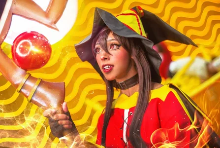 _Freydis_: Megumin - explosión!!💥 ( 2 фото)