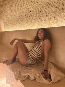 ebonyteen32 Public Pic 7