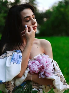 Alice_Deleon I'm at a picnic🥰 Pic 5