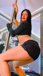 miarose_69 🌸 A Little Piece of My Charm Pic 5