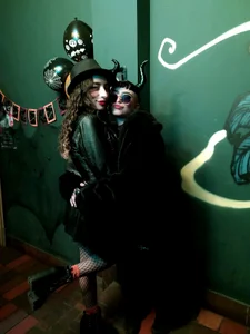 AlexxaAndRileyy Happy halloween 👻 Foto 3