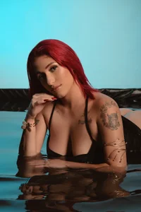 sussy1x_ 💦🌸Water is refreshing, but I turn up the heat.💦🌸 Hình