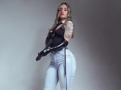 Body and art de JuliaColemann  5 Imagens