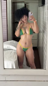 Me s2 de CamillyBlum  2 Imagens