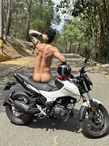 JotaCeliz Public صورة واحدة|JotaCeliz Public صورتان|JotaCeliz Public  3 صور|JotaCeliz Public  3 صورة