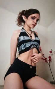 Tiny_Witch Just some photo of me รูป  9