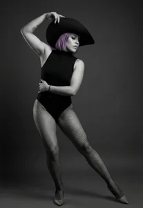 Natalia_Montoya: Geometry of desire ( 2 фото)