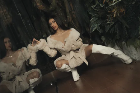 DannaCruz kullanıcısının Soft Cool albümü -  5 fotoğraf