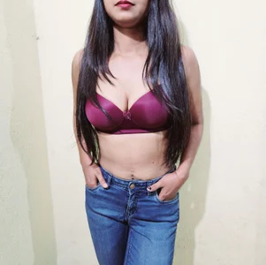 It's me de hansika_25  4 photos