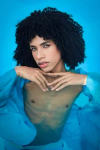 Johan_gz_Elegance in every drop, desire in every look.🔥 Bild 5