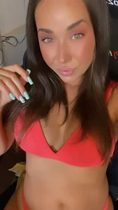 PlayfulGoddess Public Fotka