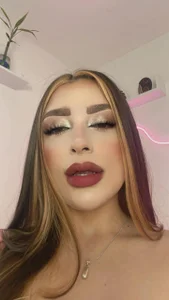 karly_rioss DO YOU WANT A KISS? 💋 Pic