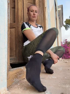 Dina-Light Black nylon socks Pic 3