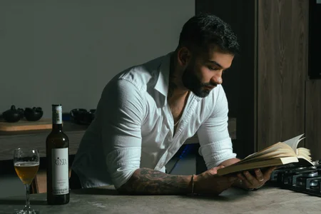 MarkHazze Good looking  9টি ছবি