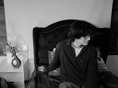 Stolas_ Black and white Foto 2