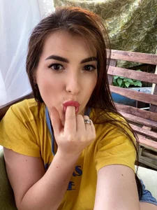 Fiery_Brunette_ Public Pic