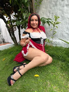 Rebecca_Milfyour erotic and sexy cinderella图片 3