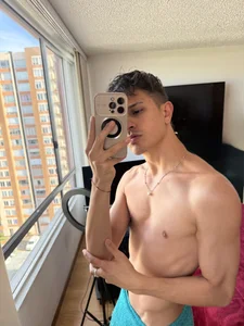 kevin_ahss Pics صورة واحدة|kevin_ahss Pics صورتان|kevin_ahss Pics  2 صور|kevin_ahss Pics  2 صورة