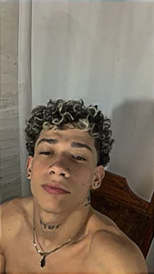 🫨 de mateodeamjo  4 photos