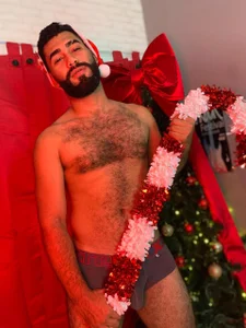 MattewRey Merry Christmas Pic 2