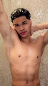 Marco_delux Just got out of the shower and my skin is still warm... Wearing nothing but this tiny towel 🚿😳 Immagine  5