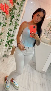 How does my outfit look on me? od Sofia__rivera  snímek