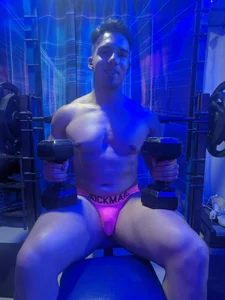 Liam_forest_ boy muscle in the gym 사진 2