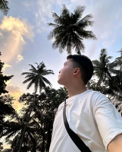 NudGlowPublic图片 2