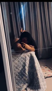 Loveequinnの🖤 Caught myself staring 😌の 3枚の写真