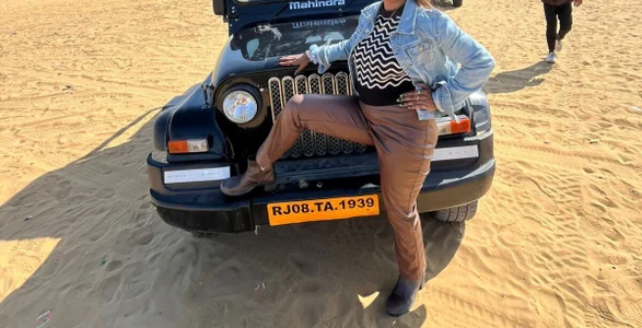 Hot_Myra Hotty Hình