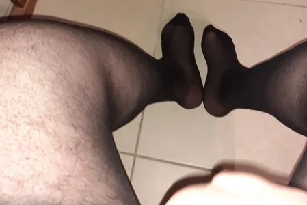 Cazzocollant Piedi Hình 3