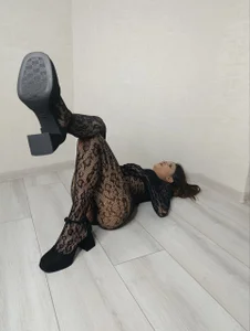 this is who I am od GrayceVavra  4 snímek