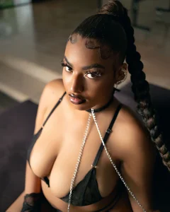 ValeriaGallardo_Pv 🖤 รูป  8