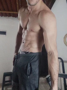 AxelFairchaild: My Body Progress ( 4 фото)