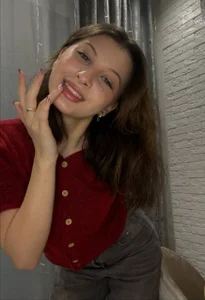 LouiseChavez weekdays Hình