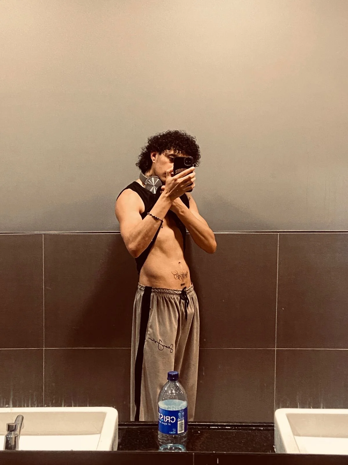 Jay_Taylor1_ Image populaire  9249