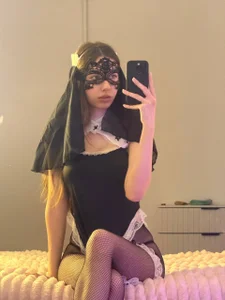 NaomiSoft too curious Pic 5