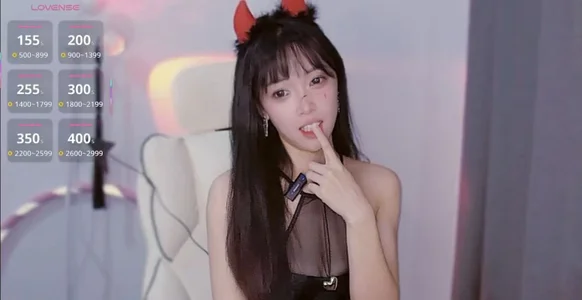 XiaoNana_ 🎃 Pic 4