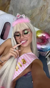 VanessaSimon Blondie 圖片 4