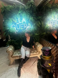 Chanelll_Taylorr_ kullanıcısının Thanks for being part of each of my dreams, I graduate with love albümü -  5 fotoğraf