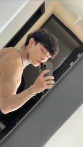Keo_Huge Public Εικόνα