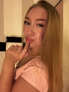 AlinaTeaseX Blonde moment Fotka