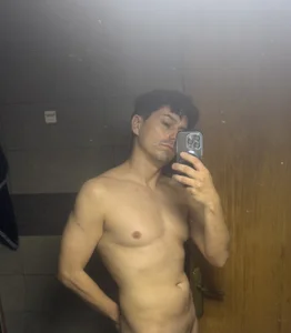 Uwu od FranProductions  4 snímek