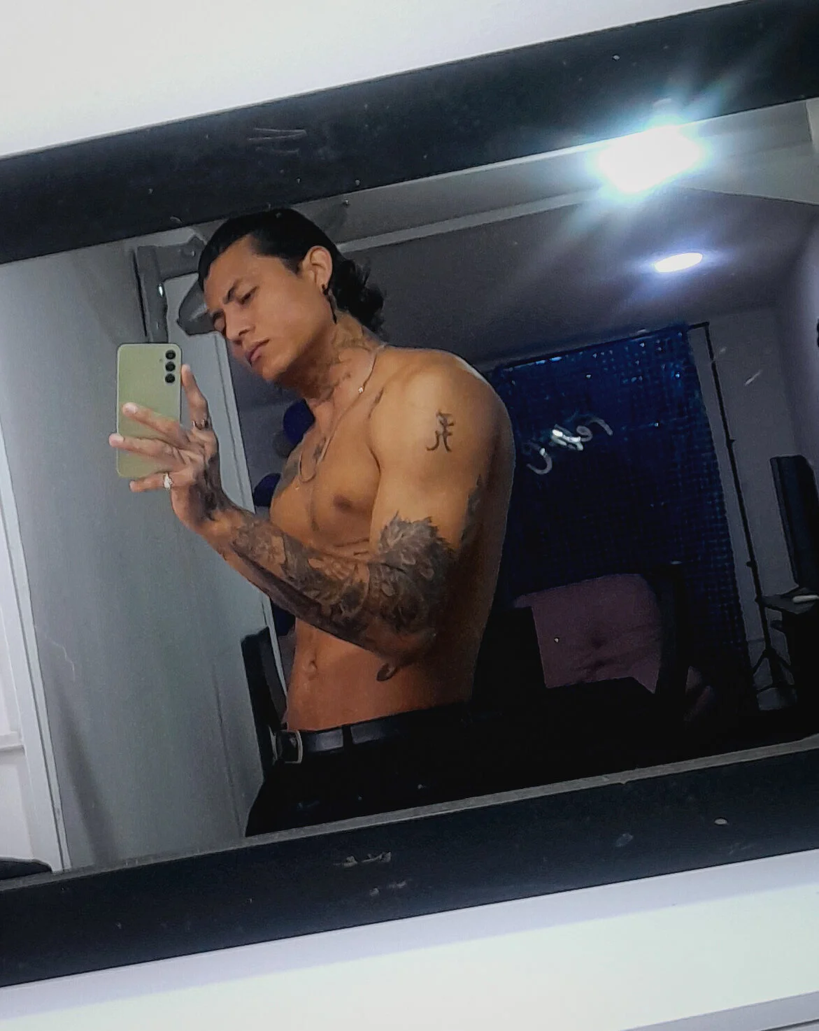 %{count, plural, one {תמונה טרנדית של Damian_romanoff_} two {שתי תמונות טרנדיות של Damian_romanoff_} many { 9425 תמונות טרנדיות של Damian_romanoff_} other { 9425 תמונות טרנדיות של Damian_romanoff_}}