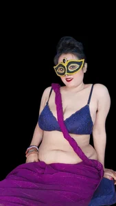 Alisha's Hot Saree x Temptation de Alisha95  6 photos