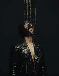 LyleBennett_ Wet leather Hình 4