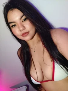 Public de klhoe_boobs  8 photos